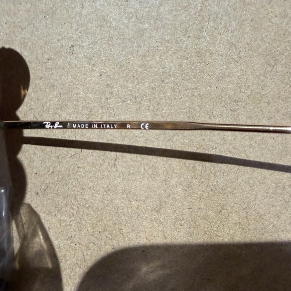 Ray-Ban Hexagonal Sunglasses Green Lenses Gold Metal Frame Adjustable Nosepads - Picture 10 of 13